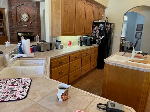 4812 Zinfandel Lane S, Bakersfield, CA 93306 - Image #3