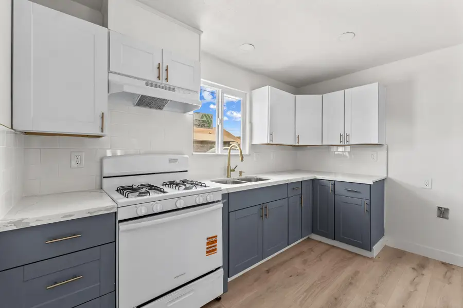 207 Pleasant Street, Lindsay, CA 93247 - Image #3