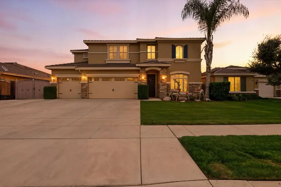 198 Nelson Street, Tulare, CA 93274 - Image #2