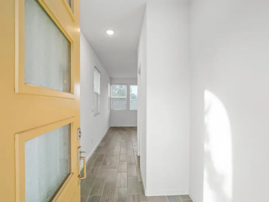 1913 Oak Lane, Clovis, CA 93611 - Image #3