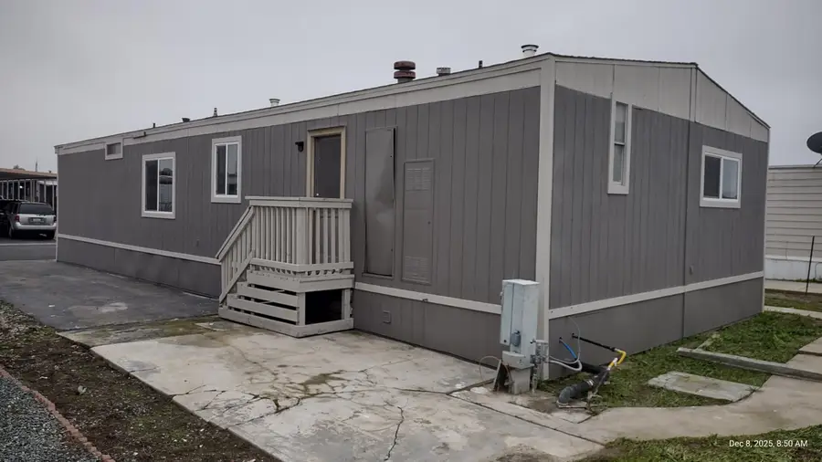 720 E Worth #221, Porterville, CA 93257 - Image #3