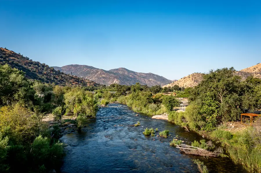 41811 Sierra Drive, Three Rivers, CA 93271 - Image #2