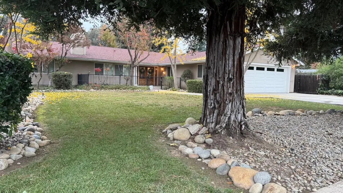 345 N Todd Street, Visalia, CA 93291 - Image #1