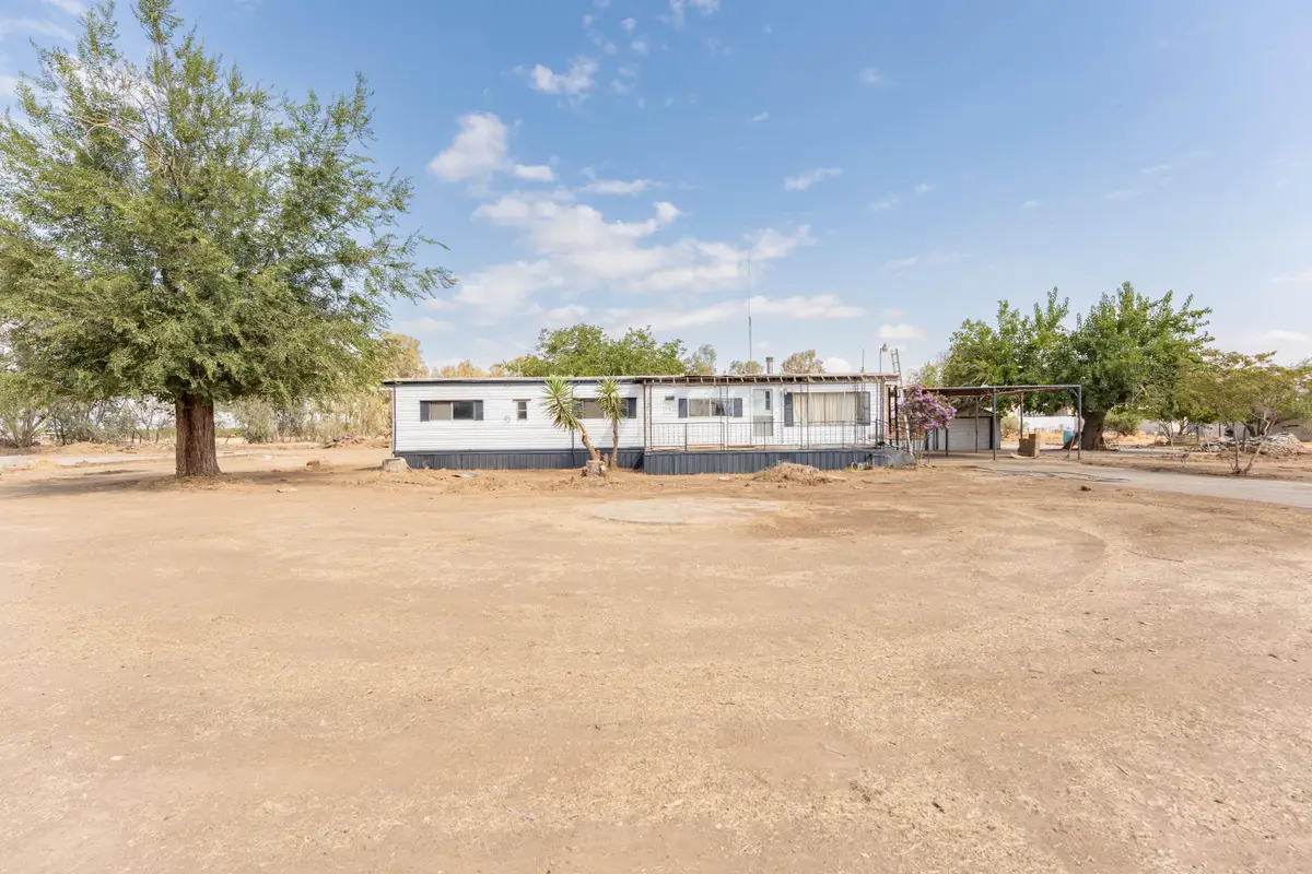 610 Hemlock Avenue, Porterville, CA 93257 - Image #1
