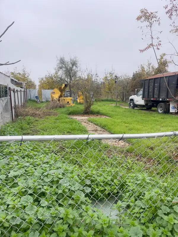 632 S Avery Avenue, Farmersville, CA 93223