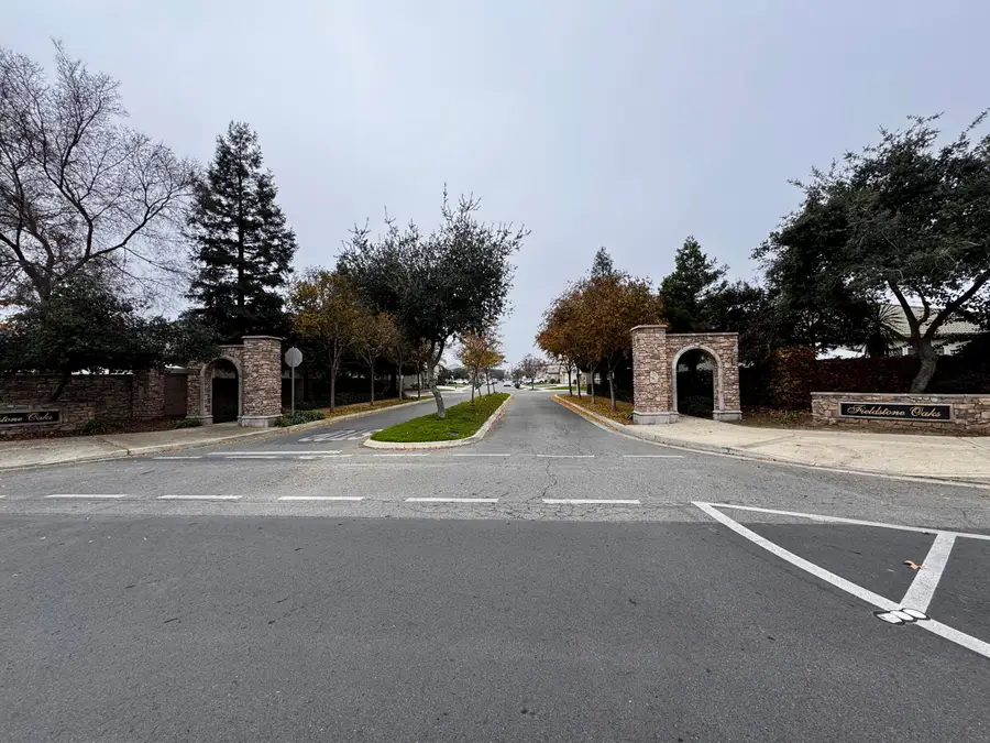 2945 W Vine Avenue, Visalia, CA 93291 - Image #2