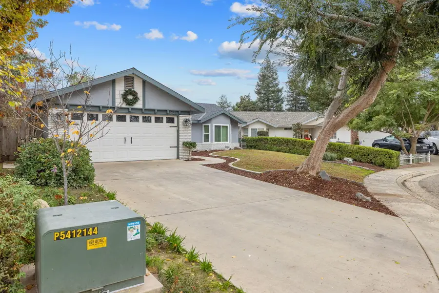 3623 E Acequia Court, Visalia, CA 93292 - Image #2
