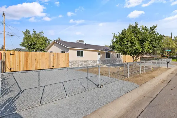 1502 W Sunnyview Avenue, Visalia, CA 93291