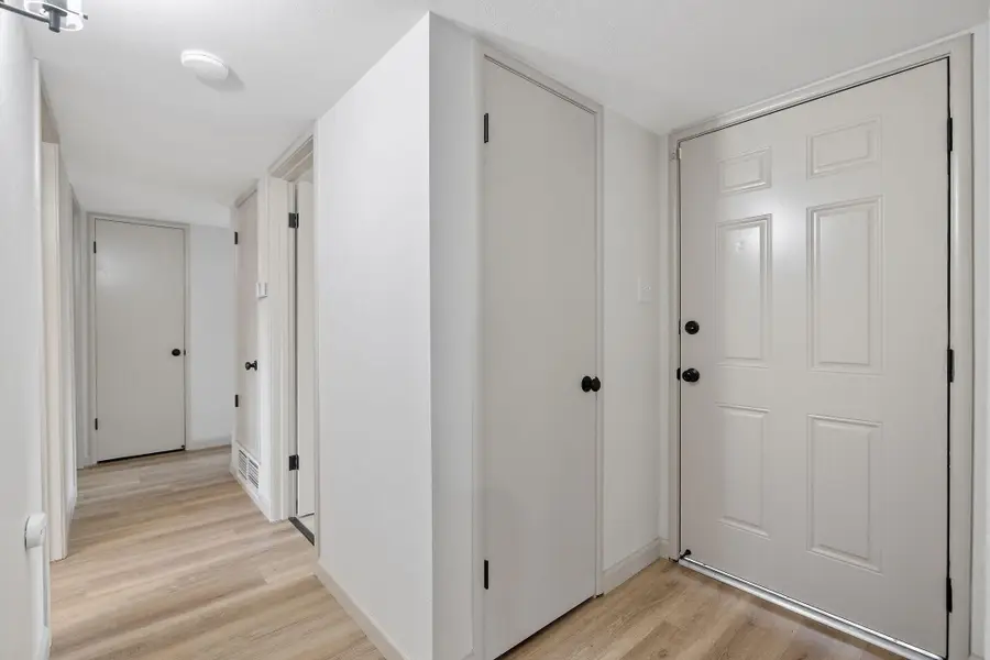 2039 S Locust Street, Visalia, CA 93277 - Image #3