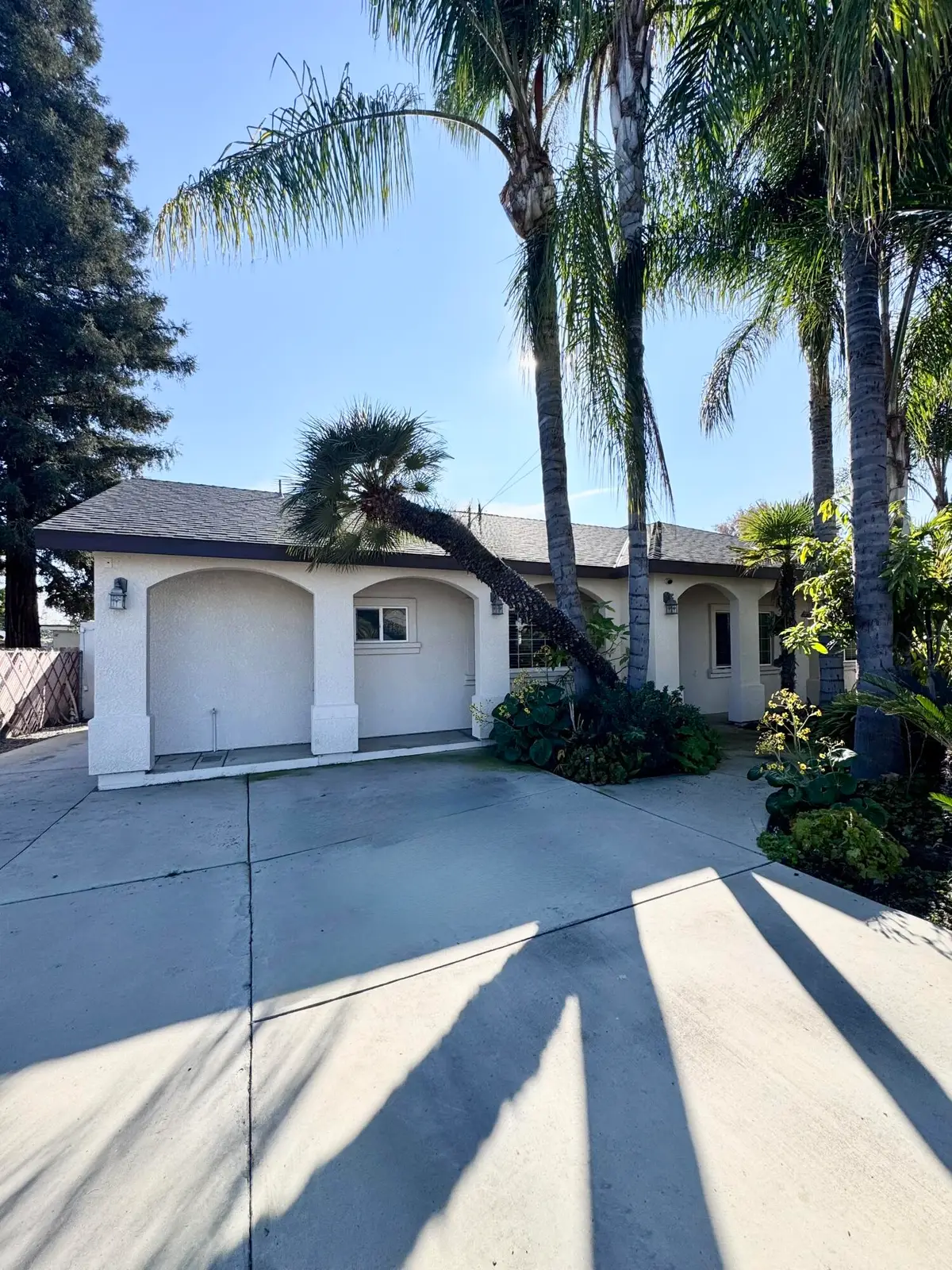 835 E Costner Street, Farmersville, CA 93223 - Image #1