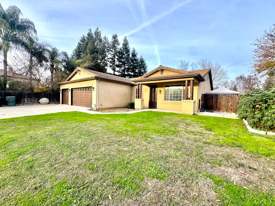 5812 W Ceres Avenue, Visalia, CA 93291 - #3