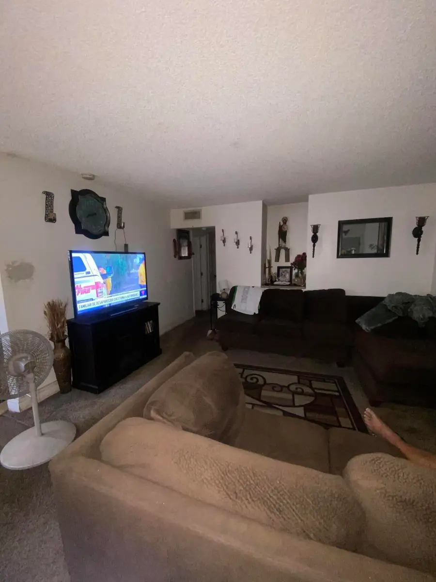 657 W Parlier Avenue #106, Reedley, CA 93654 - Image #2
