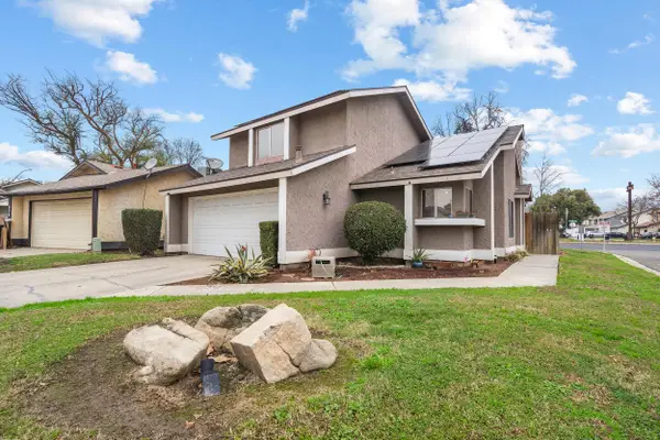 932 E Babcock Avenue, Visalia, CA 93292