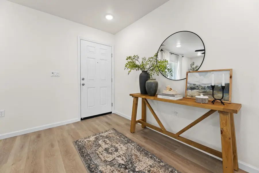 30742 Azalea Road, Visalia, CA 93291 - Image #3