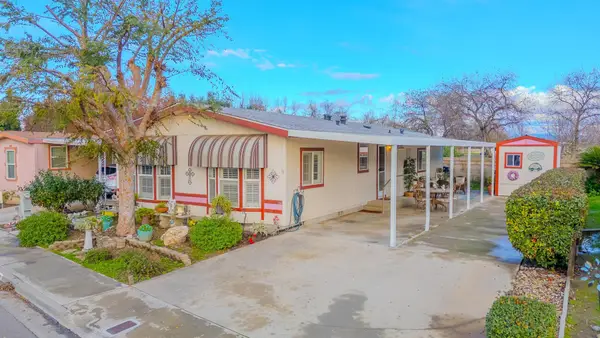 3122 S Parkwood Street, Visalia, CA 93277