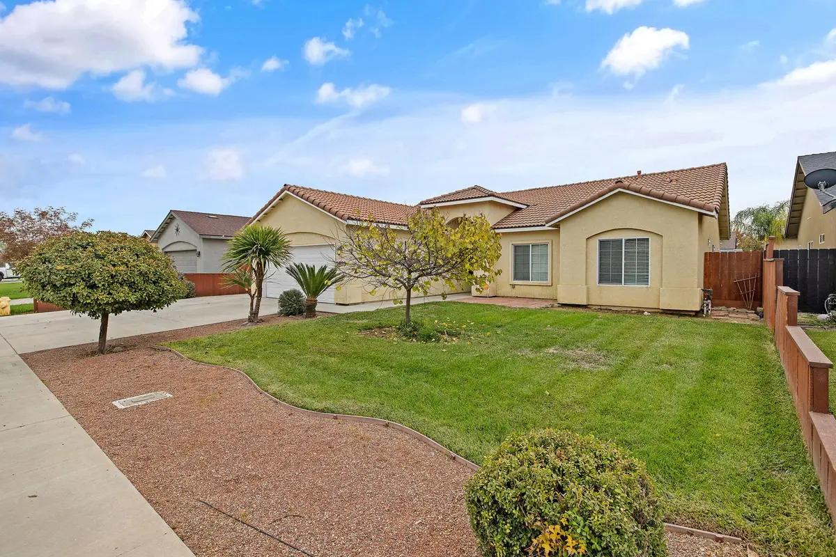 7403 Ensminger Avenue, Visalia, CA 93291 - Image #1