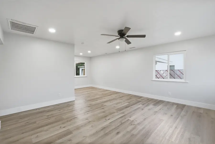 837 E Costner Street, Farmersville, CA 93223 - Image #3