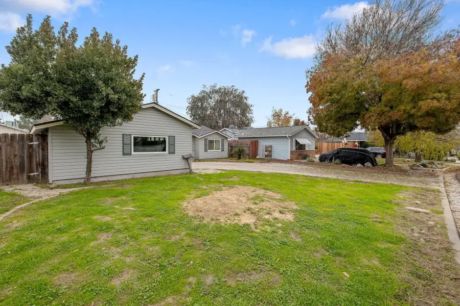 255 Lombardy Lane, Lemoore, CA 93245 - #3
