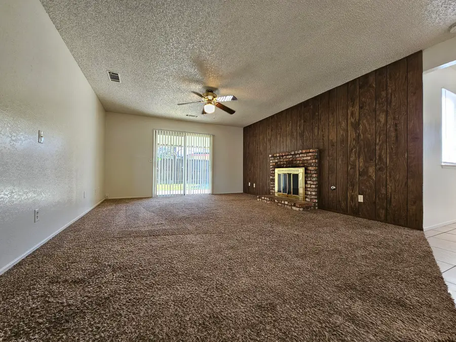 2516 S Memory Street, Visalia, CA 93277 - Image #3