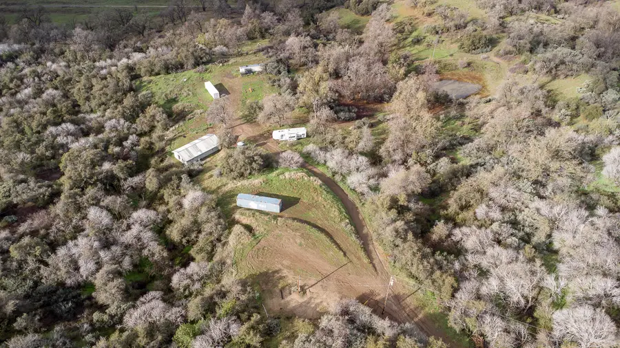 369 Hogback Dr Drive, Badger, CA 93603 - Image #2