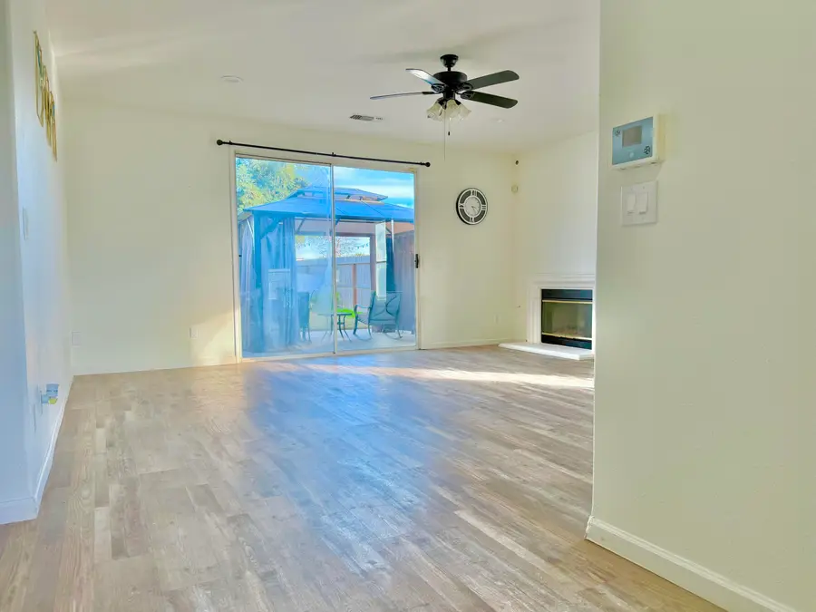 1820 N Shady Street N, Visalia, CA 93291 - Image #2