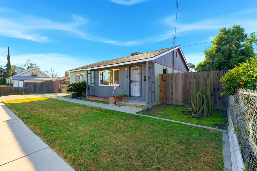 1683 W Morton Avenue, Porterville, CA 93257 - Image #3