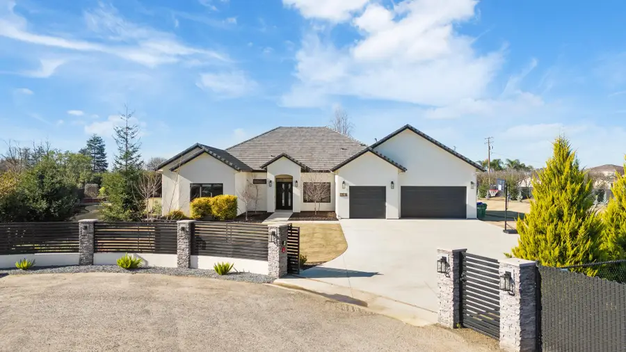 131 N Anderson Road #B, Exeter, CA 93221 - Image #2