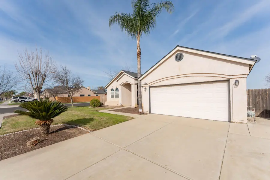 1358 Peachwood Street, Lemoore, CA 93245 - #2