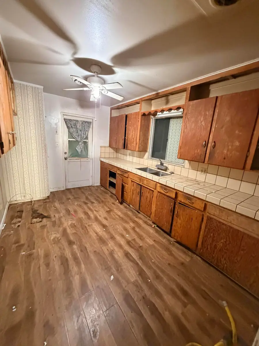 4303 W Hurley Ave Avenue, Visalia, CA 93291 - Image #3