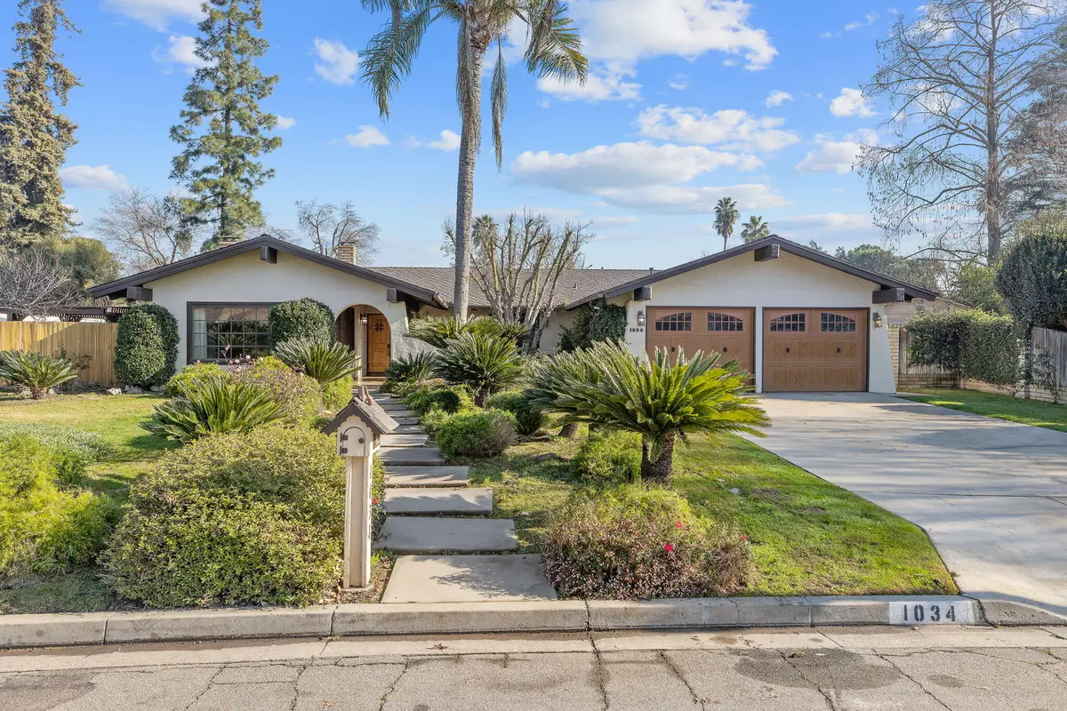 1034 N Manor Drive, Tulare, CA 93274 - Image #1