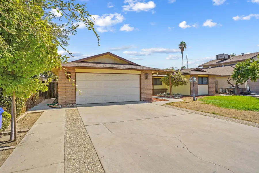 1076 N Beverly Street, Porterville, CA 93257 - Image #2
