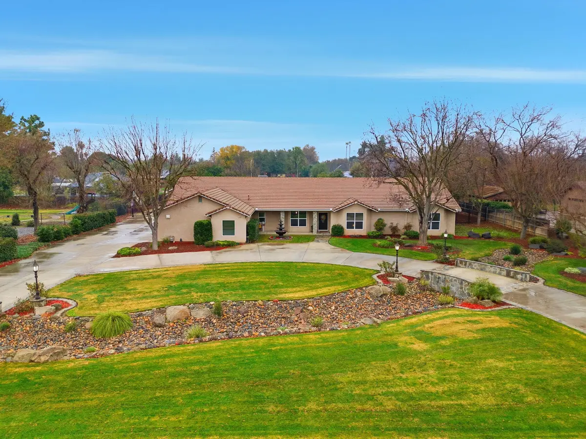 196 Hotchkiss Drive, Lemoore, CA 93245 - Image #1