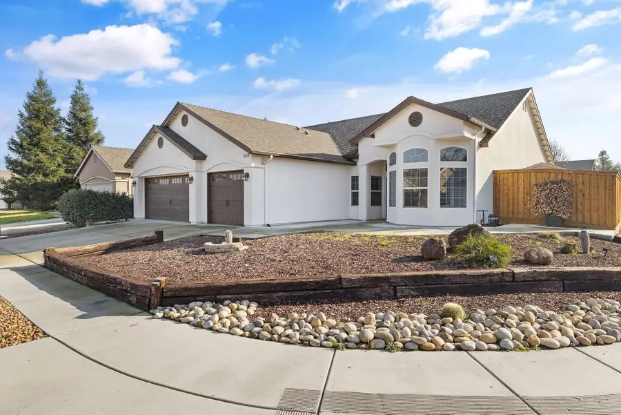 2283 Catavee Avenue, Tulare, CA 93274 - Image #2