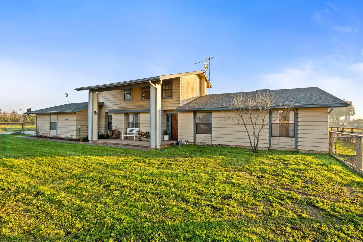 17799 Avenue 280 #B, Exeter, CA 93221 - Image #1