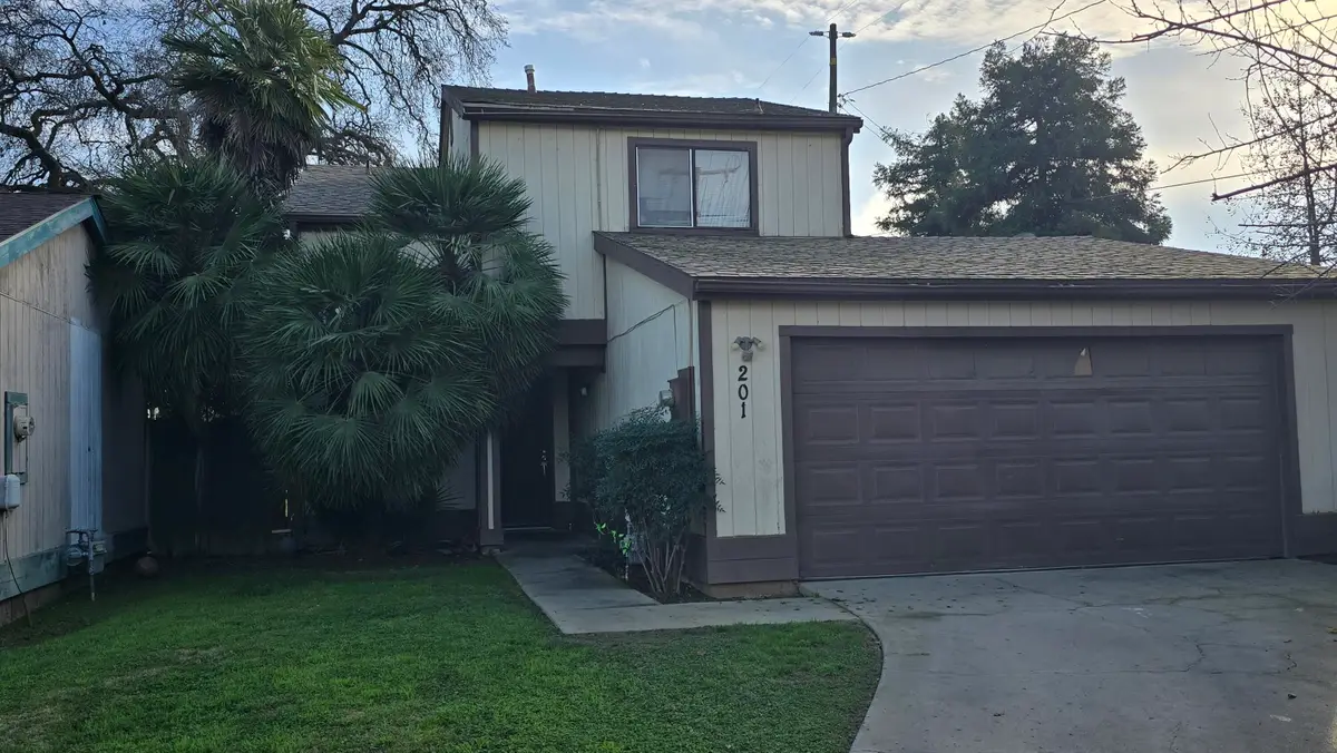 201 E Elowin Court, Visalia, CA 93291 - Image #1