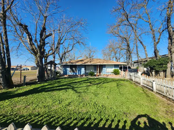 3136 E Bardsley Avenue Se, Tulare, CA 93274
