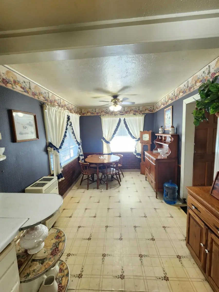 3136 E Bardsley Avenue Se, Tulare, CA 93274 - Image #3
