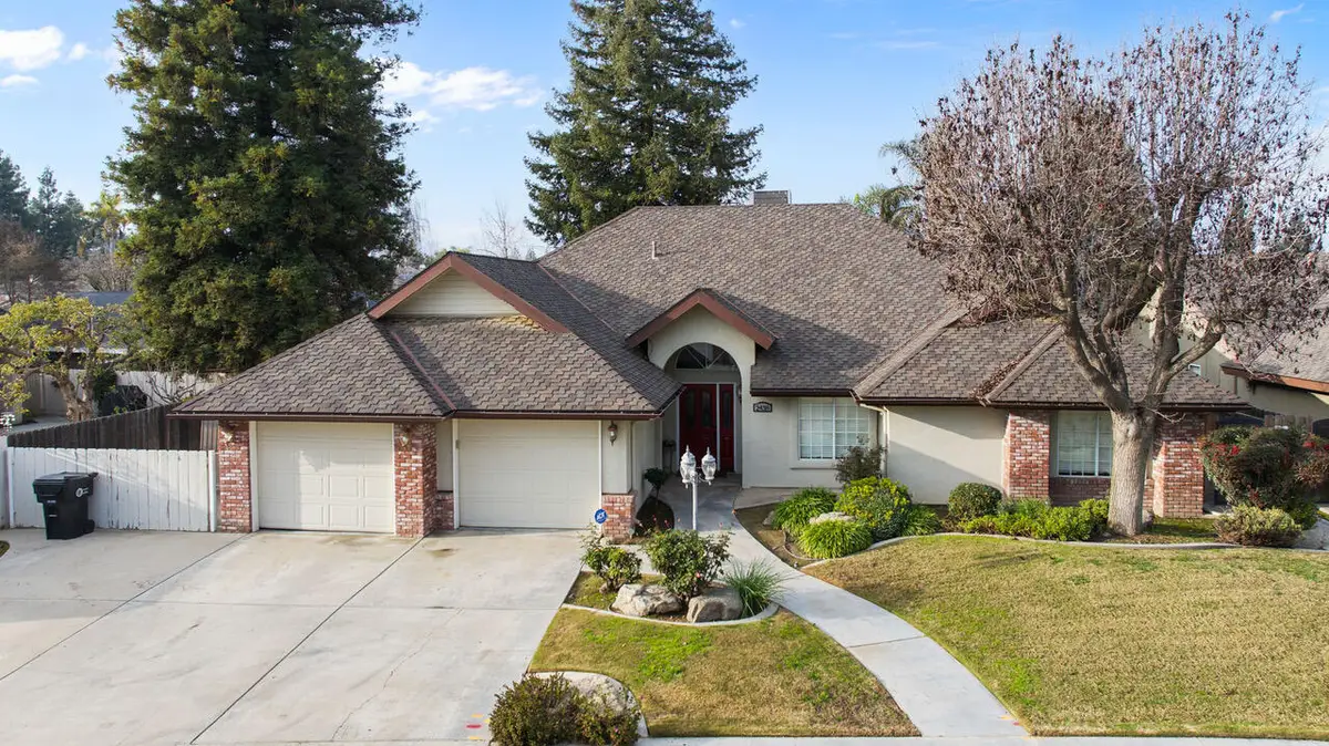 2438 W Kanai Avenue, Porterville, CA 93257 - Image #1