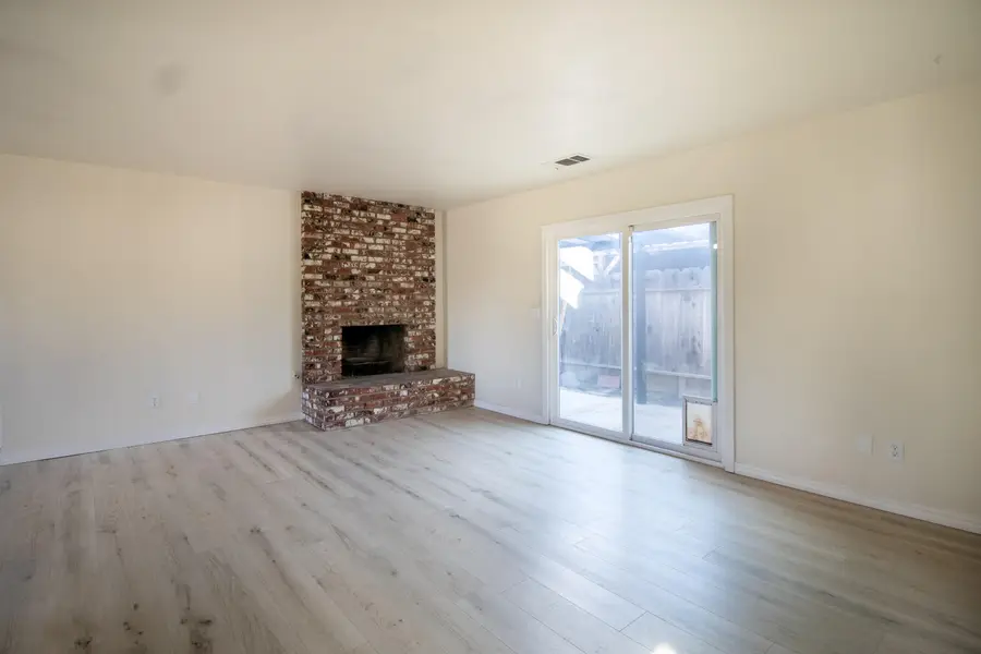 460 E Oak Avenue, Porterville, CA 93257 - Image #3