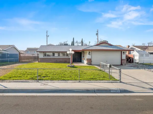25 Linda Lane, Lemoore, CA 93245