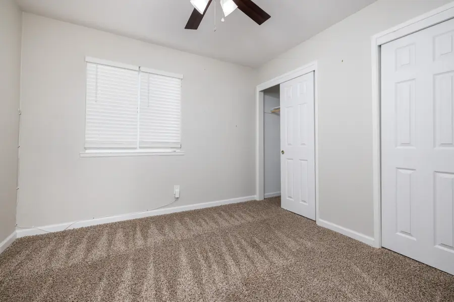 5473 W Santa Ana Avenue, Fresno, CA 93722 - Image #3