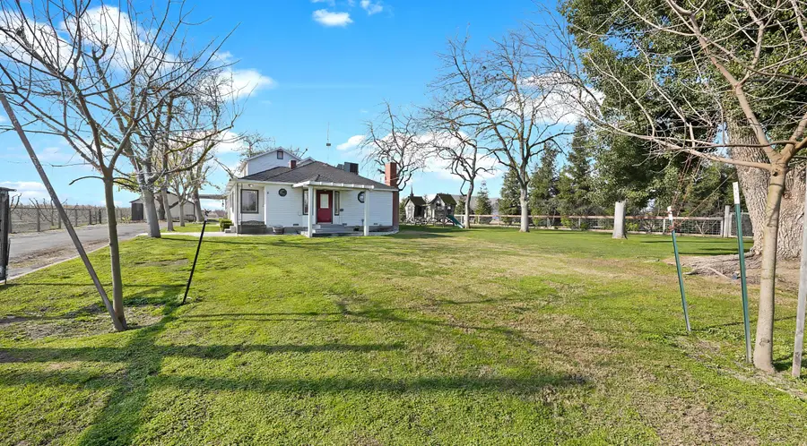 41709 Road 52, Reedley, CA 93654 - Image #3