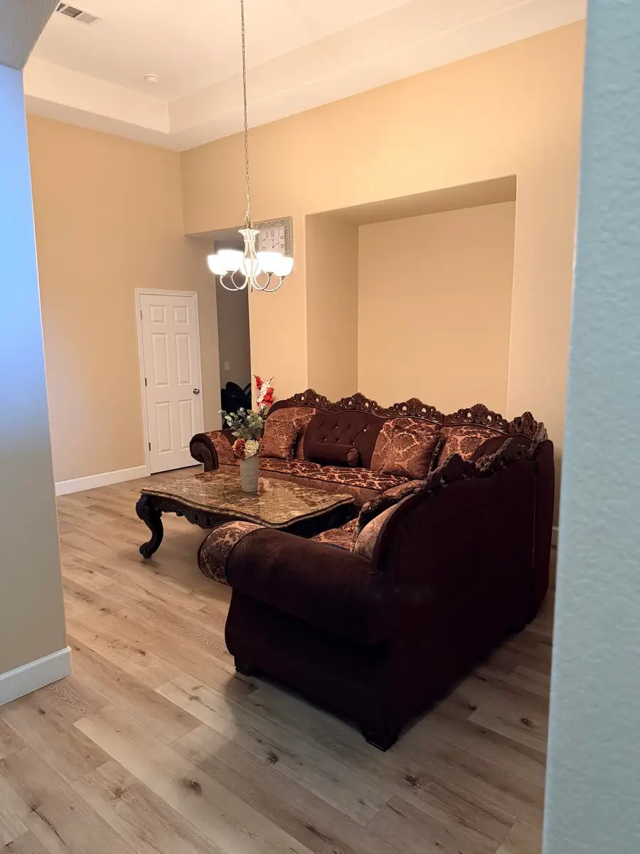 1983 Malvasia Court, Tulare, CA 93274 - Image #2