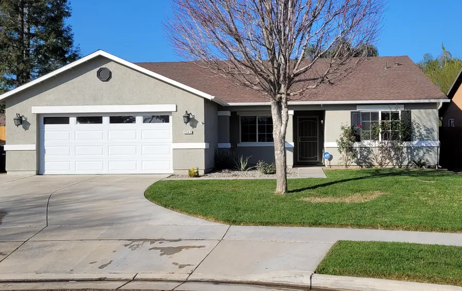 2542 E Parkview Avenue, Visalia, CA 93292 - Image #2
