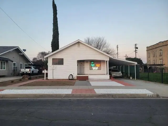 340 N K Street, Dinuba, CA 93618 - #1