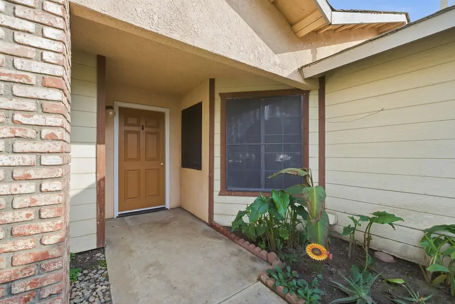 428 Napa Street, Tulare, CA 93274 - #3
