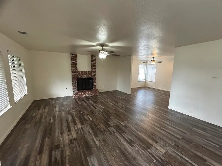 2934 S Giddings Street, Visalia, CA 93277 - Image #3