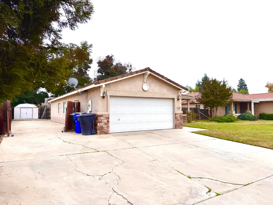 1865 La Vida Avenue, Porterville, CA 93257 - #2