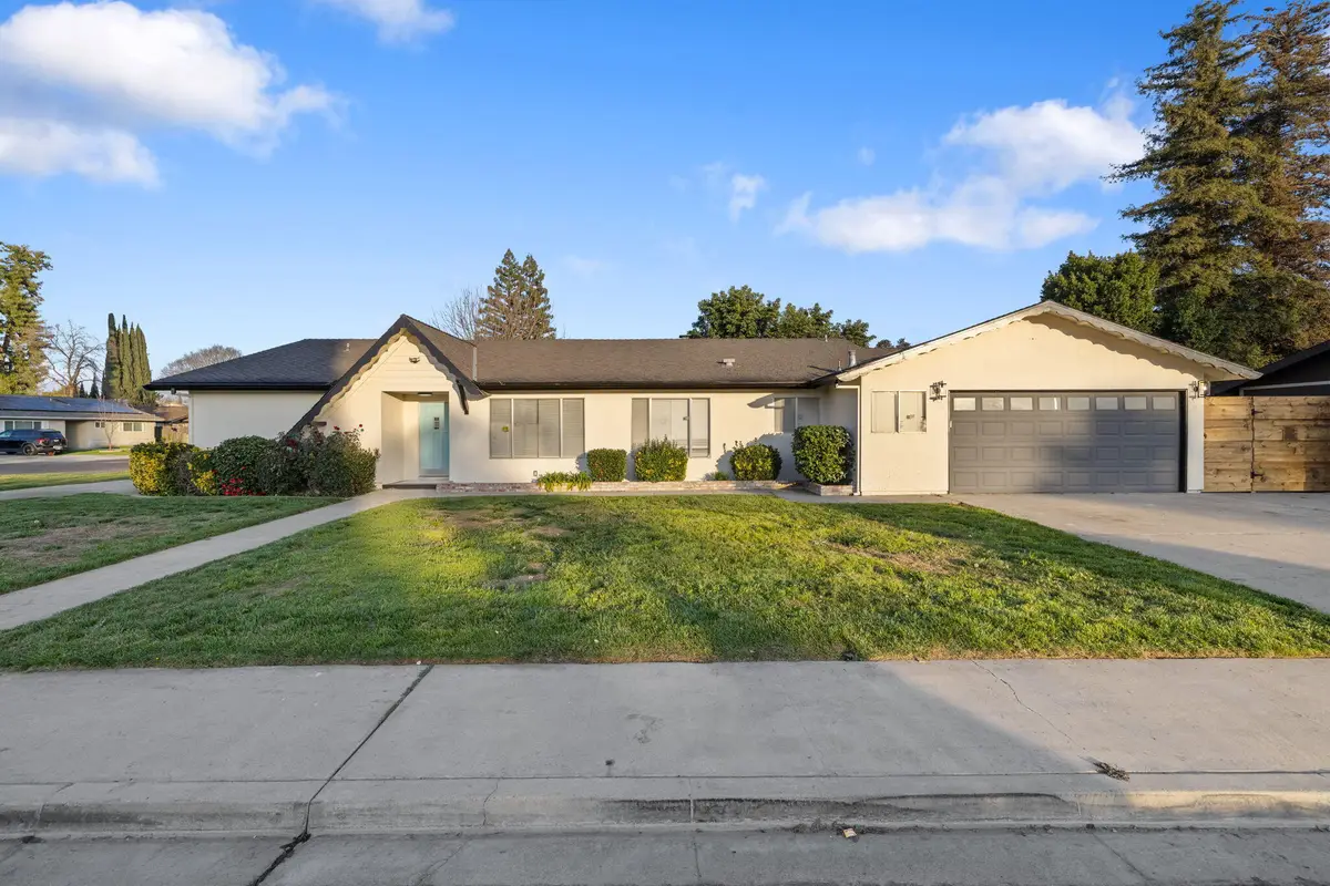 2342 S Sowell Street, Visalia, CA 93277 - #1