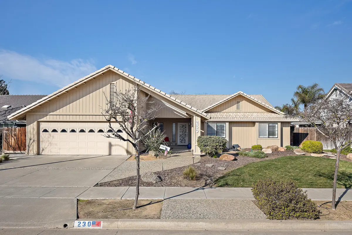 230 W Ash Avenue, Hanford, CA 93230 - #1